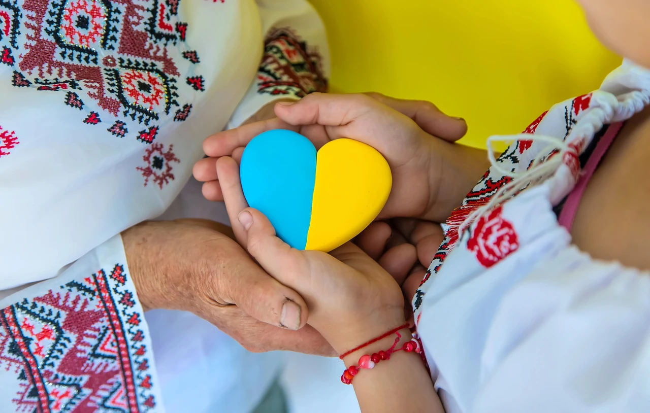 Картинки з Днем сім’ї на українській мові 2026