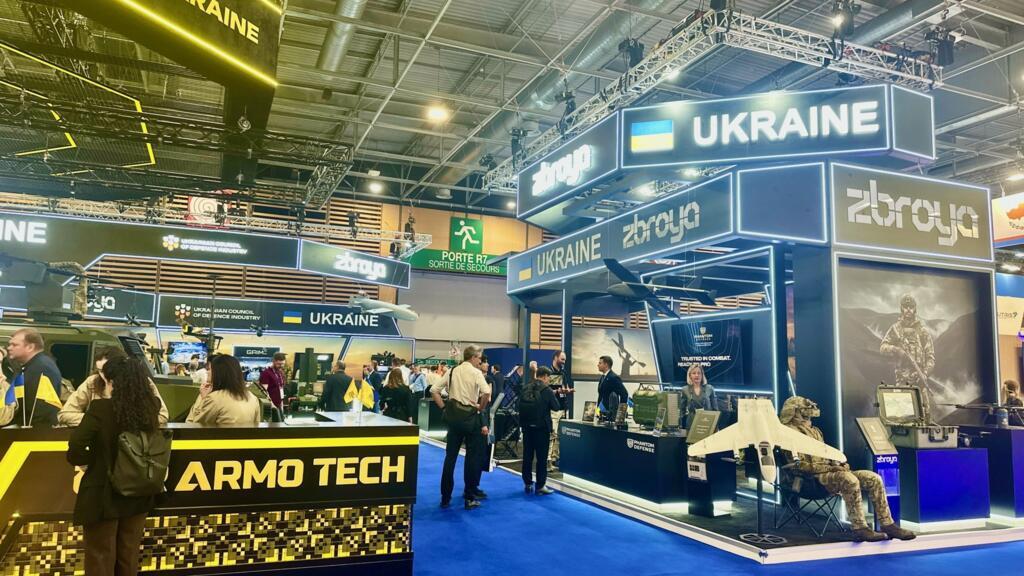 Українські оборонні стенди zbroya та ARMO TECH на Eurosatory 2026