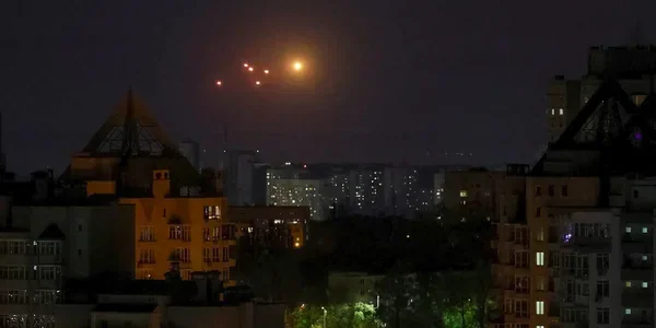 Повітряна тривога в Києві: загроза дронів та підготовка удару